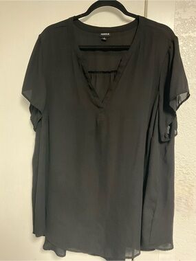 Torrid Black Split V-Neck Tunic Top